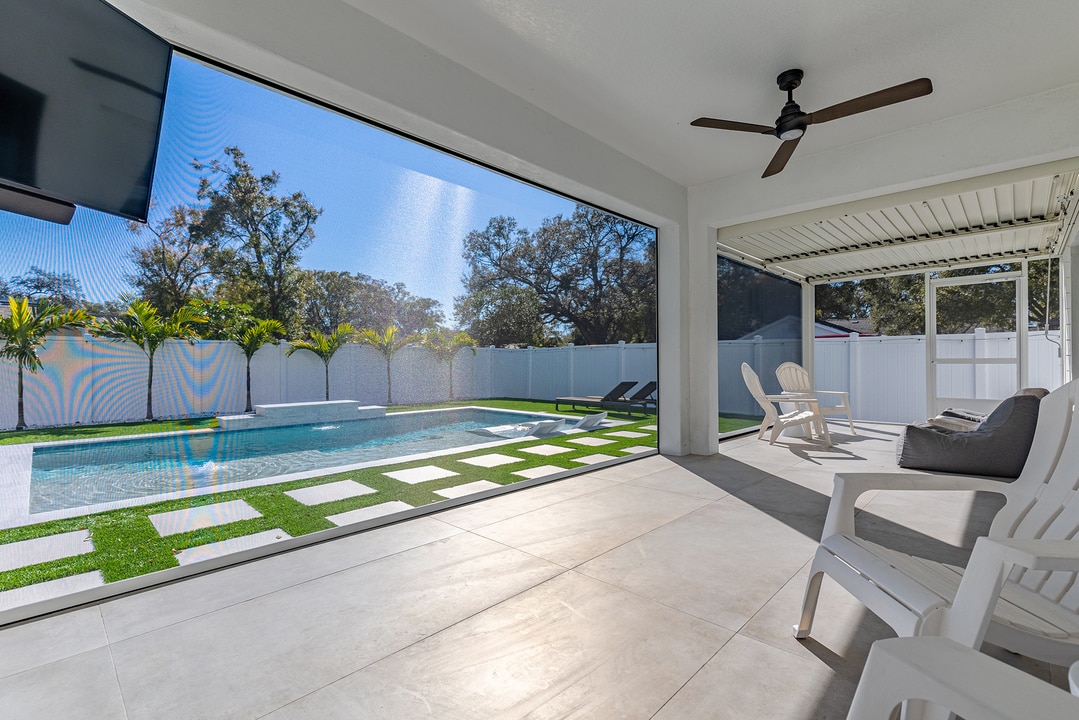 Property p13 image 36